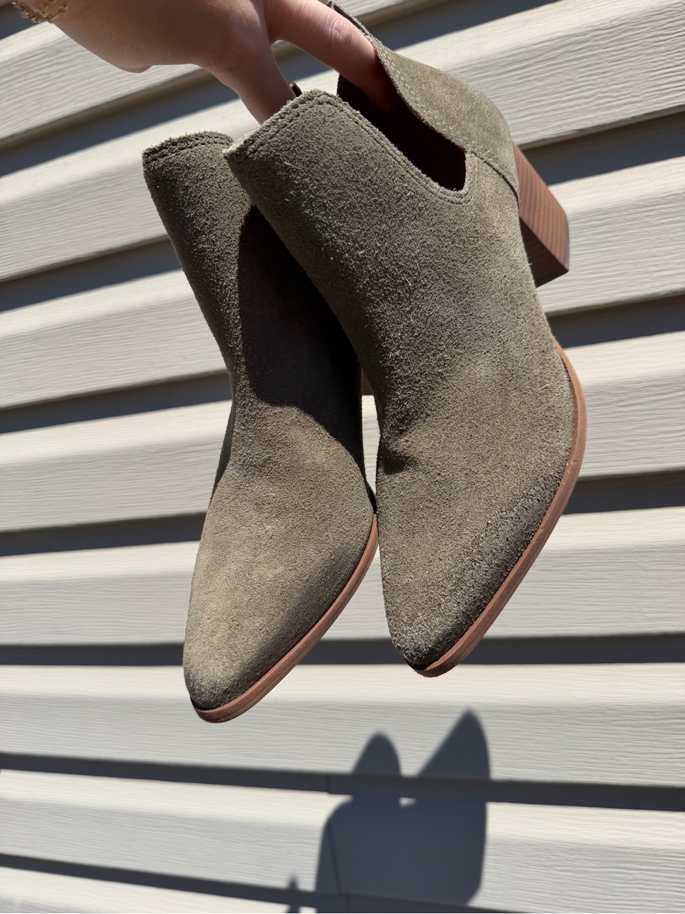 Lucky Brand Women's Suede Pointed Toe Ankle Booties